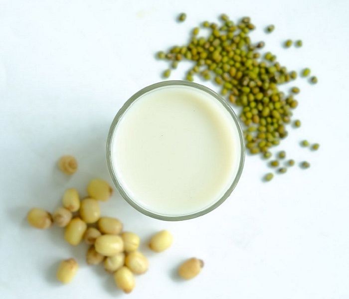 Sữa hạt sen kết hợp với đậu xanh