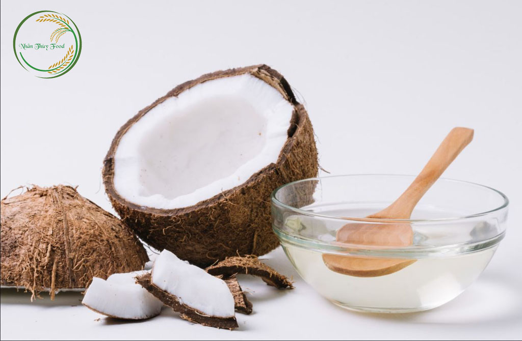 Dầu dừa dùng để dưỡng tóc rất hiệu quả